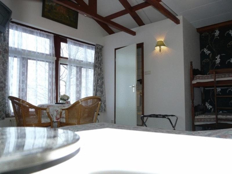 Oosthuizen Pension Zonneweelde المظهر الخارجي الصورة